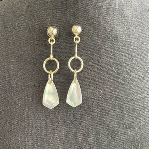 Kendra Scott drop earrings
